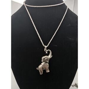 UnoAErre Sterling Silver Articulated Elephant Necklace Italy